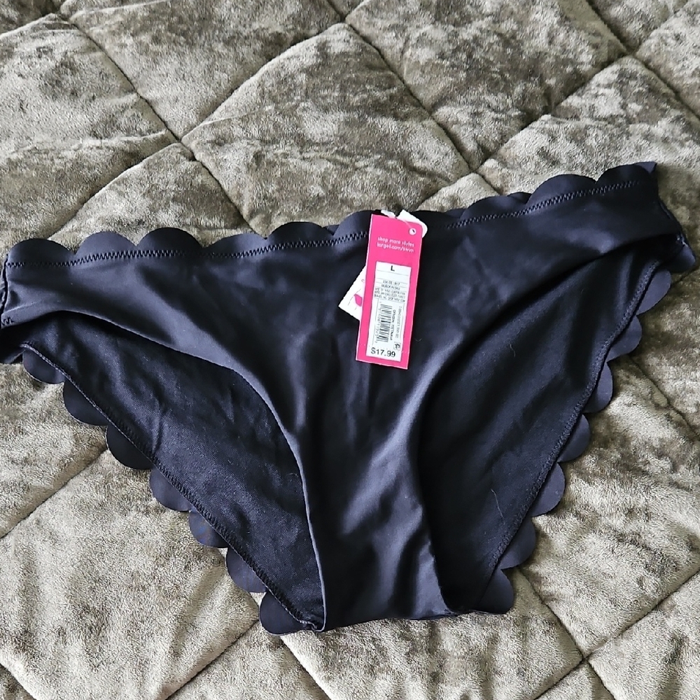 Xhilaration Black Scalloped Bikini Bottom
